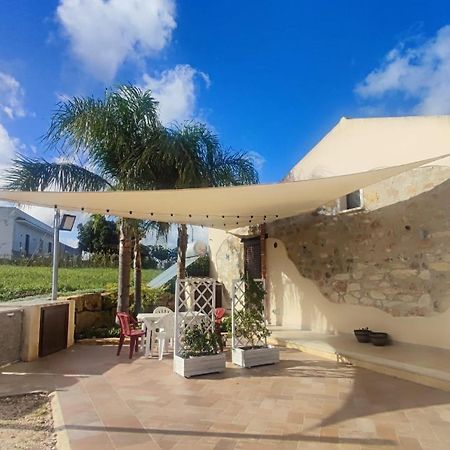 Casale Sammartano Apartments Ummari Εξωτερικό φωτογραφία