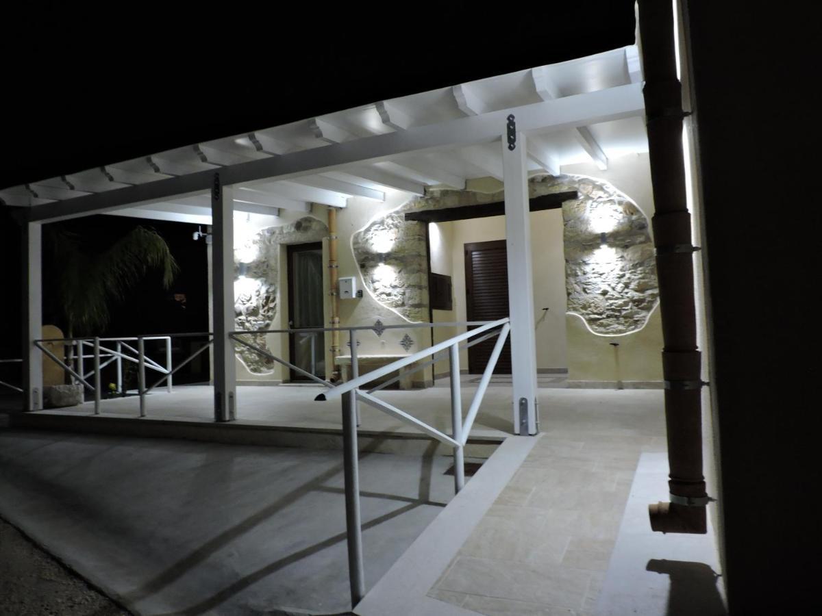 Casale Sammartano Apartments Ummari Εξωτερικό φωτογραφία