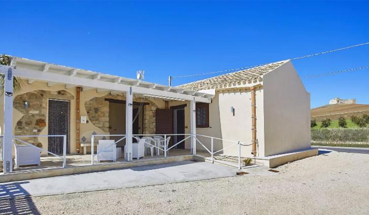 Casale Sammartano Apartments Ummari Εξωτερικό φωτογραφία