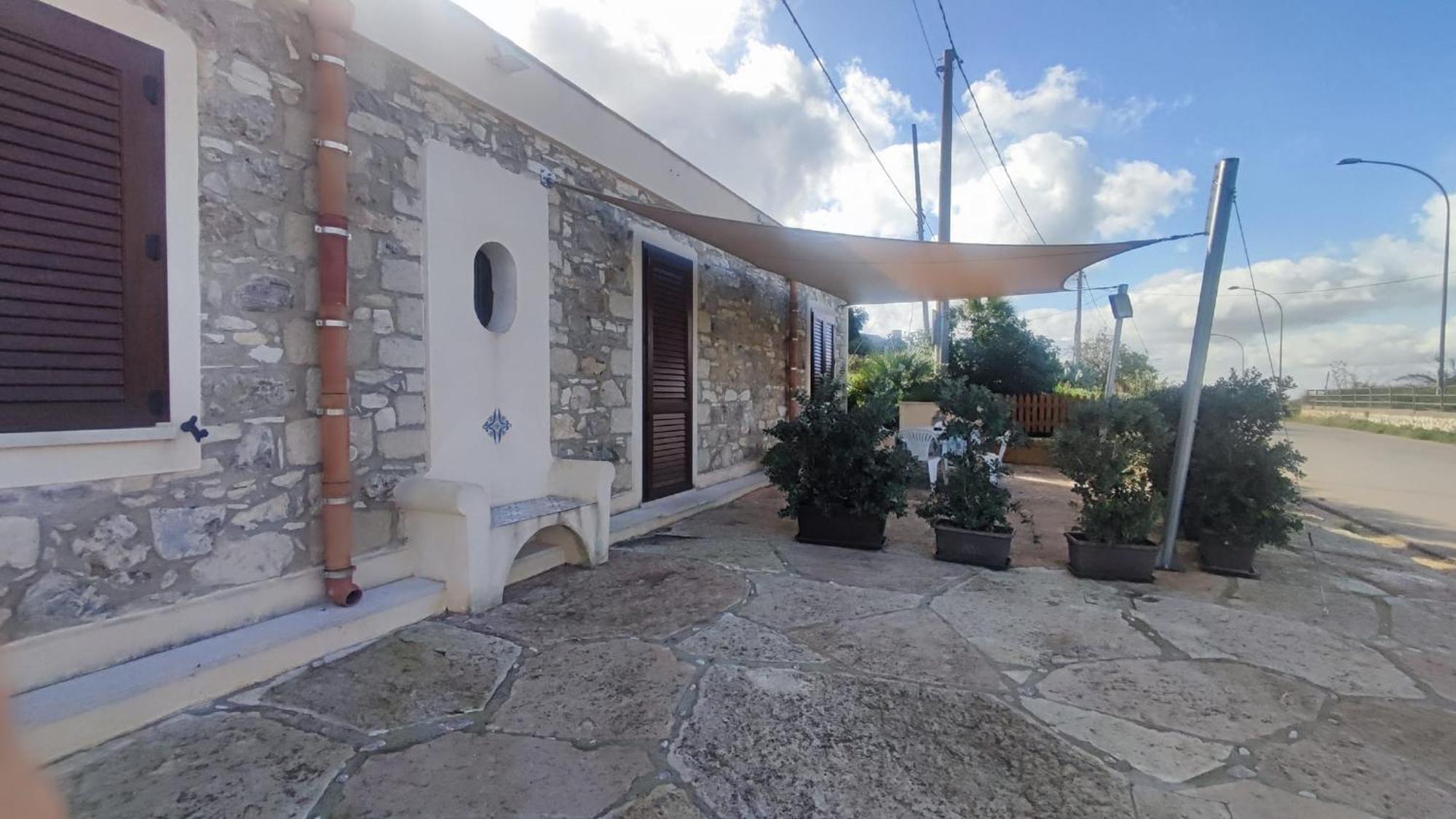 Casale Sammartano Apartments Ummari Εξωτερικό φωτογραφία